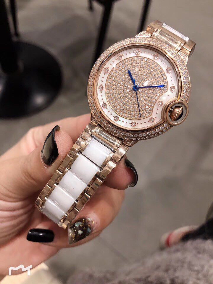 Women's Watches Top Brand Runway Luxury European Design  Quartz Wristwatches  A0529